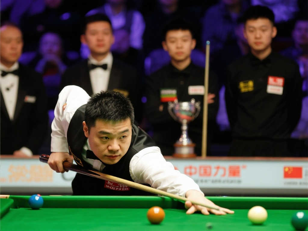 九球天后”潘晓婷：热烈祝贺赵心童世锦赛登顶，展现中国台球新实力